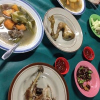 Review Ayam Goreng & Sop Buntut Yansen