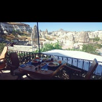 Photo taken at Koza Cave Hotel by Özlem Mahinur A. on 9/9/2017