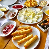 10/8/2017にⓂ️UR🅰️T A.がKalaylı Restoranで撮った写真