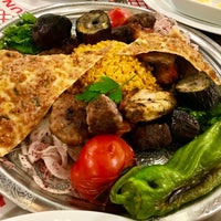รูปภาพถ่ายที่ Okkalı Restaurant โดย Ⓜ️UR🅰️T A. เมื่อ 6/13/2017