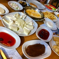 11/26/2017にⓂ️UR🅰️T A.がKalaylı Restoranで撮った写真