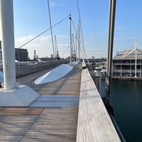 Photo taken at Royal Victoria Dock Footbridge by Patrik on 9/3/2023