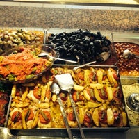 Foto diambil di Karaelmas Oyun Salonu Restaurant&amp;amp;Cafe oleh Recep Tuğçe Y. pada 5/19/2014