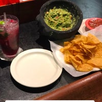 Foto tomada en Little Mexican Cafe  por Lynne d J. el 4/21/2017