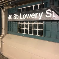 Photo taken at MTA Subway - 40th St/Lowery St (7) by Lynne d J. on 11/21/2017