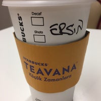 Photo taken at Starbucks by Ersin ÜNLÜ  on 3/12/2019