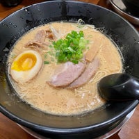 Photo taken at Men Oh Tokushima Ramen by Jenn L. on 10/31/2021