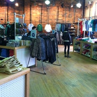 Organo Gran universo famélico Urban Outfitters - Clothing Store in Montclair