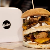 3/24/2014 tarihinde Burger Ltdziyaretçi tarafından Burger Ltd'de çekilen fotoğraf