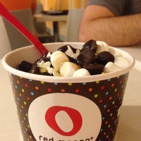 Photo taken at Red Mango by eviecakes on 5/3/2013