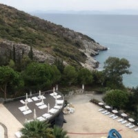 Photo taken at Alkoçlar Adakule Hotel by Ayşe D. on 9/28/2018