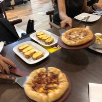 Review Pizza Hut
