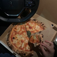 Foto tirada no(a) Pizzapoli por irkm em 10/27/2023