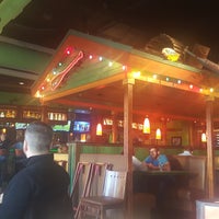 Foto diambil di Jimmy&amp;#39;s Island Grill &amp;amp; Iguana Bar oleh Sandy A. pada 4/22/2017