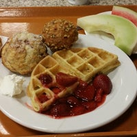 Photo taken at Hedrick Dining Hall by Hae Rin L. on 6/27/2014