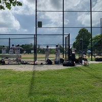 รูปภาพถ่ายที่ Community Park โดย Stephanie W. เมื่อ 6/23/2019