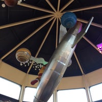 Photo taken at Mellow Mushroom by Barry P. on 5/1/2016