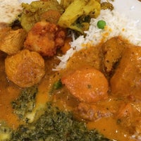 Foto diambil di Bombay Grill Indian Restaurant oleh Mindy F. pada 8/28/2014