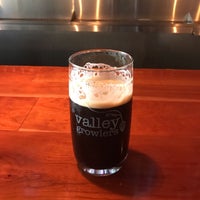 Photo taken at Valley Growlers by Rachel M. on 5/18/2019