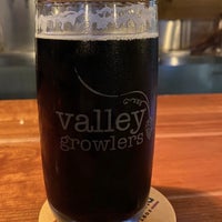 Photo taken at Valley Growlers by Rachel M. on 11/15/2019
