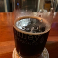 Photo taken at Valley Growlers by Rachel M. on 12/22/2019