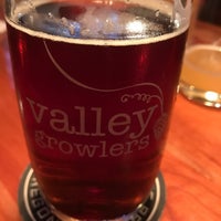 Photo taken at Valley Growlers by Rachel M. on 2/22/2019