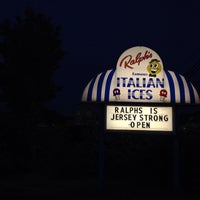 Photo taken at Ralph&amp;#39;s Italian Ice by Christopher E. on 7/27/2014