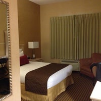 2/24/2014에 Tricia B.님이 Coast Gateway Hotel에서 찍은 사진