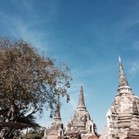 Photo taken at Phra Nakhon Si Ayutthaya by tee.fghijklmn on 12/14/2014