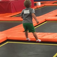 Das Foto wurde bei Big Air Trampoline Park von Jeremy M. am 5/5/2016 aufgenommen