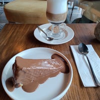 5/22/2023 tarihinde Derya K.ziyaretçi tarafından CAFELLA COFFEE &amp;amp; CHOCOLATE'de çekilen fotoğraf