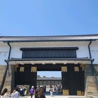 Photo taken at Higashi-Otemon Gate by くりあー on 5/4/2022