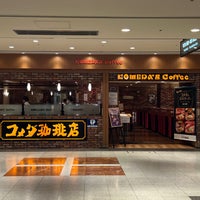 Photo taken at Komeda&amp;#39;s Coffee by KAZU on 11/27/2023
