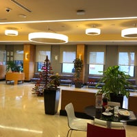 Foto diambil di Midtown Hotel İstanbul oleh Sadegh G. pada 1/12/2023