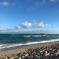 Photo taken at South Beach Parasail by dimalive on 2/9/2018