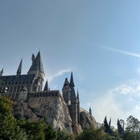 Photo taken at The Wizarding World of Harry Potter - Hogsmeade by Panchanitr F. on 7/4/2023