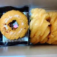 Photo taken at Mister Donut by akubi on 1/23/2022