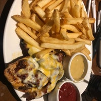 Photo taken at Outback Steakhouse by Kurst H. on 2/2/2018