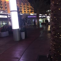 3/12/2016 tarihinde Kurst H.ziyaretçi tarafından Grand Bazaar Shops Las Vegas'de çekilen fotoğraf