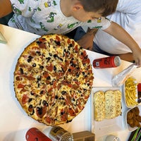 Das Foto wurde bei La pizza von Şeyda D. am 7/21/2023 aufgenommen