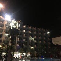 Photo taken at Asrın Beach Hotel by Ab on 9/1/2018