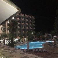 Photo taken at Asrın Beach Hotel by Ab on 6/17/2018