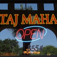 Foto tirada no(a) Taj Mahal Great Indian Restaurant por Taj Mahal Great Indian Restaurant em 3/22/2014