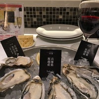 Foto tirada no(a) Oyster Table por chuumee em 11/29/2018