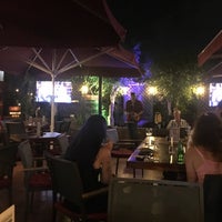 7/28/2018 tarihinde Nikolas K.ziyaretçi tarafından The New Horizon Pub (Bar &amp;amp; Restaurant)'de çekilen fotoğraf