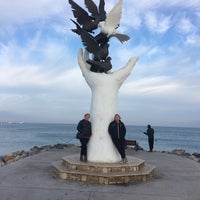 Photo taken at Kuşadası Sahili by Gülsüm A. on 2/23/2017