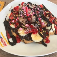 2/7/2018 tarihinde Ayşenur M.ziyaretçi tarafından Waffle Stop'de çekilen fotoğraf