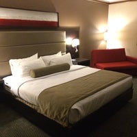 Photo taken at Crowne Plaza Gatineau-Ottawa by Paul B. on 12/7/2015