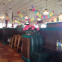 Photo taken at Los Loros Mexican Restaurant by Wendy on 5/27/2016