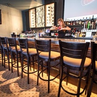 3/24/2014 tarihinde Dakota L.ziyaretçi tarafından Revel Restaurant &amp;amp; Bar'de çekilen fotoğraf